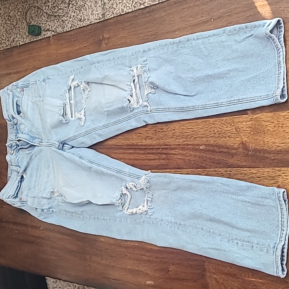 american eagle mom Straight jeans size 4
